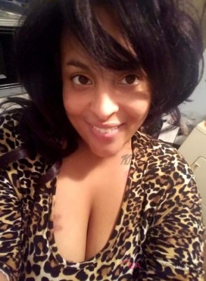 Olive green Texas City, Texas Escort, Pornstar, Couple, Verified Adult Service Provider, Companion in United States | 1
