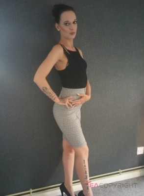 petite zoe Sheffield Escort, Pornstar, BDSM, DUO, Couple, Massage, Verified Adult Service Provider, Companion in United Kingdom | 1