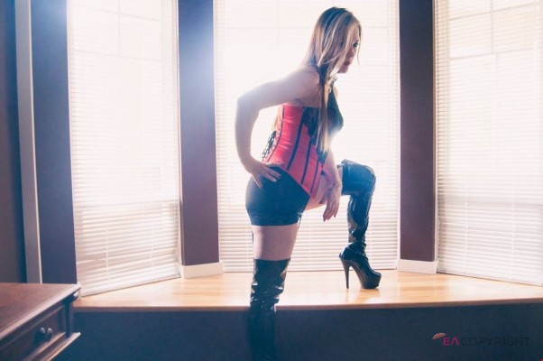 Lady Teryn Snow Edmonton Escort, , Verified Adult Service Provider, Companion in Canada | 2