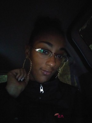 LynnetteR Seattle, Washington Escort, , Verified Adult Service Provider, Companion in United States | 2