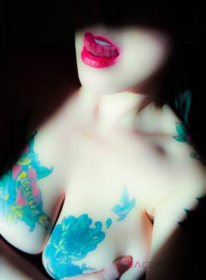 Squirting Farrah Seattle, Washington Escort, Pornstar, DUO, Verified Adult Service Provider, Companion in United States | 1