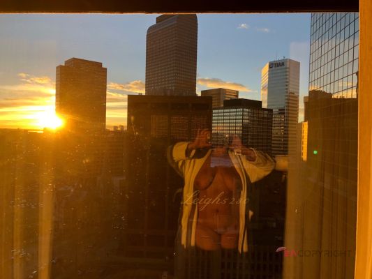 Leigh5280 Denver, Colorado Escort, Massage, Verified Adult Service Provider, Companion in United States | 1