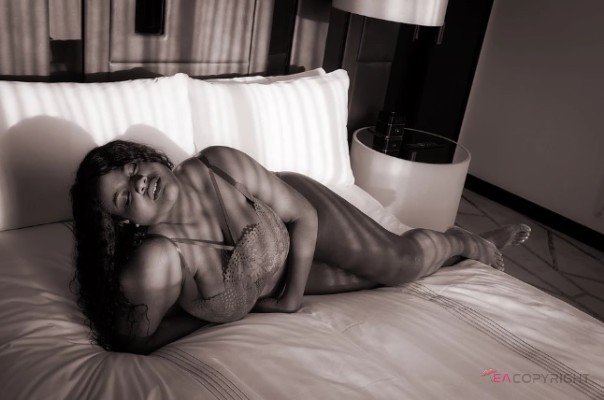 VIENNABARLOW New York Escort, , Verified Adult Service Provider, Companion in United States | 2