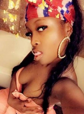 Roxie_ Milwaukee, Wisconsin Escort, , Verified Adult Service Provider, Companion in United States | 1