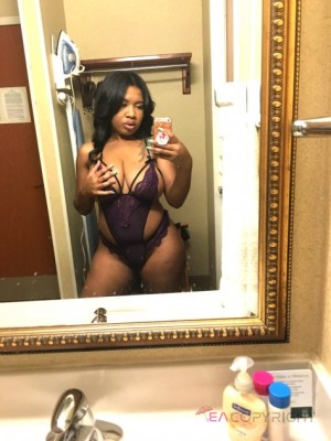 Foxxy Brown Boston, Massachusetts Escort, , Verified Adult Service Provider, Companion in United States | 2
