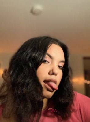 JuliM3 Boston, Massachusetts Escort, Pornstar, Couple, Massage, Verified Adult Service Provider, Companion in United States | 1