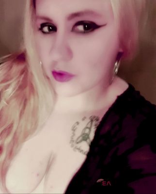 Chelle5490. Vancouver, Washington Escort, Pornstar, BDSM, Verified Adult Service Provider, Companion in United States | 3
