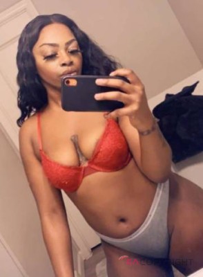 Laura R. Colorado Springs, Colorado Escort, Pornstar, BDSM, DUO, Couple, Massage, Verified Adult Service Provider, Companion in United States | 1