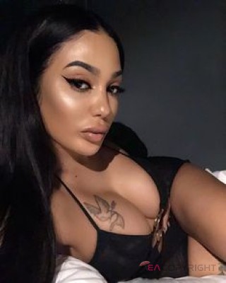 Anne-Marie Versailles Escort, Pornstar, BDSM, DUO, Couple, Massage, Verified Adult Service Provider, Companion in France | 2