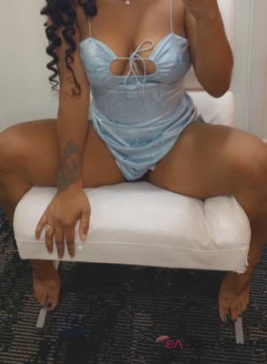 Luna01 Miami, Florida Escort, Pornstar, Couple, Massage, Verified Adult Service Provider, Companion in United States | 1