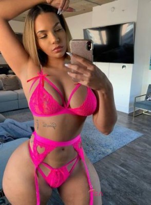 Lizzy26 Riyadh Escort, , Verified Adult Service Provider, Companion in Saudi Arabia | 1