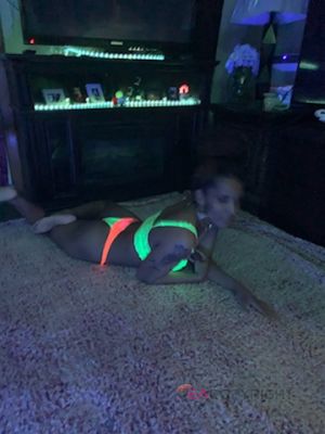 s andrea Springfield, Massachusetts Escort, , Verified Adult Service Provider, Companion in United States | 2