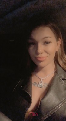 HannahSweets1 Cincinnati, Ohio Escort, Couple, Verified Adult Service Provider, Companion in United States | 1