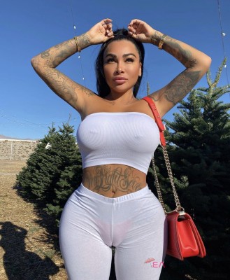 Emily 40 Bakersfield, California Escort, , Verified Adult Service Provider, Companion in United States | 5