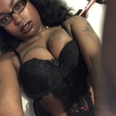 CupcakeCHLOE Milwaukee, Wisconsin Escort, Pornstar, Massage, Verified Adult Service Provider, Companion in United States | 1