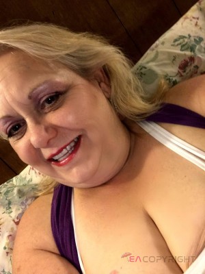 HotBlondie_X Indianapolis, Indiana Escort, , Verified Adult Service Provider, Companion in United States | 2