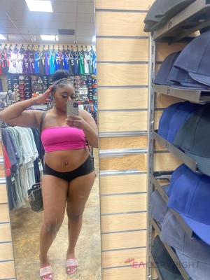 Mss.Thangg Phoenix, Arizona Escort, , Verified Adult Service Provider, Companion in United States | 2