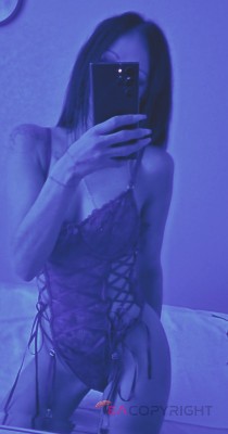 Abby8728 - escort from Hamilton