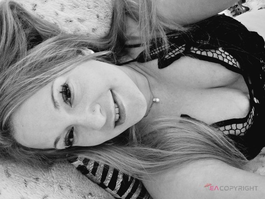 SummerRose Somerville, Massachusetts Escort, Pornstar, BDSM, DUO, Couple, Massage, Verified Adult Service Provider, Companion in United States | 1