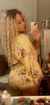 holli Las Vegas, Nevada Escort, Pornstar, BDSM, Couple, Verified Adult Service Provider, Companion in United States | 1
