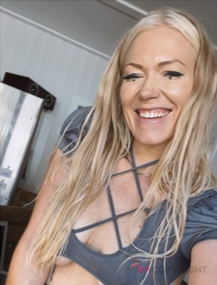 KawaiiMommy Seattle, Washington Escort, , Verified Adult Service Provider, Companion in United States | 3
