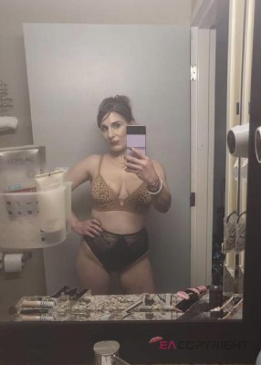 HollyGolightly Greenville, South Carolina Escort, Pornstar, BDSM, DUO, Couple, Massage, Verified Adult Service Provider, Companion in United States | 2