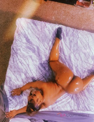 Tootsie_ Seattle, Washington Escort, Pornstar, Couple, Verified Adult Service Provider, Companion in United States | 2