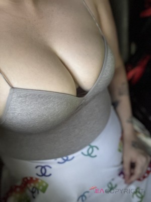 Cinnamon18 Memphis, Tennessee Escort, , Verified Adult Service Provider, Companion in United States | 3