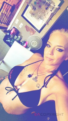 Lovely Vee Phoenix, Arizona Escort, Pornstar, BDSM, Couple, Massage, Verified Adult Service Provider, Companion in United States | 3