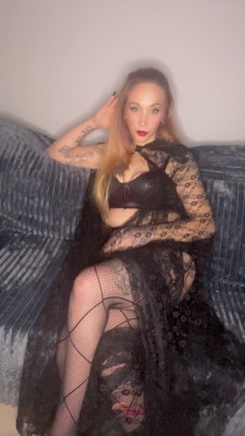 MissRed Denver, Colorado Escort, BDSM, Verified Adult Service Provider, Companion in United States | 2