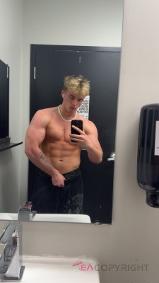 Chris True Toronto Escort, Pornstar, Massage, Verified Adult Service Provider, Companion in Canada | 1