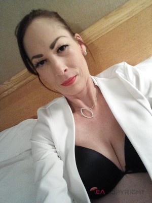 HOTMESS Edmonton Escort, Pornstar, Couple, Verified Adult Service Provider, Companion in Canada | 2
