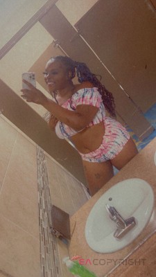 Laraine Kansas City, Missouri Escort, , Verified Adult Service Provider, Companion in United States | 2