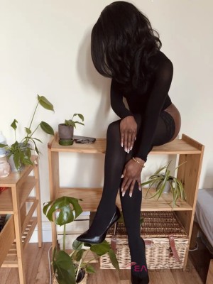 PetiteLola London Escort, , Verified Adult Service Provider, Companion in United Kingdom | 1