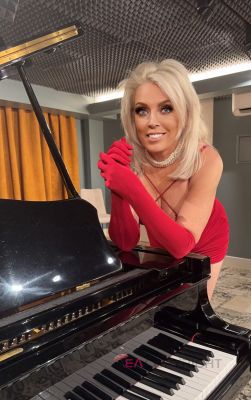 Britt Essex Houston, Texas Escort, , Verified Adult Service Provider, Companion in United States | 3