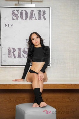 Light skinned Honey Portland, Oregon Escort, , Verified Adult Service Provider, Companion in United States | 1