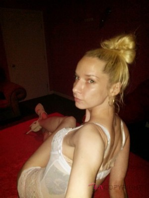 AmpleAmber Seattle, Washington Escort, , Verified Adult Service Provider, Companion in United States | 3
