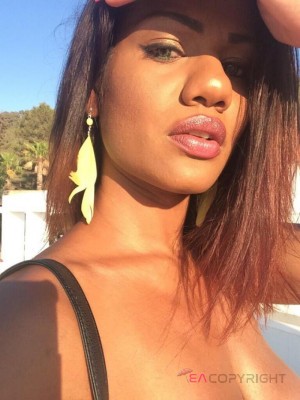 Busty-Sophie Abu Dhabi Escort, Pornstar, DUO, Massage, Verified Adult Service Provider, Companion in United Arab Emirates | 2
