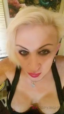 ZOESOWRONG Cardiff Escort, Pornstar, DUO, Verified Adult Service Provider, Companion in United Kingdom | 1