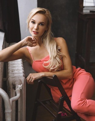 Veronikabella Paris Escort, DUO, Massage, Verified Adult Service Provider, Companion in France | 2