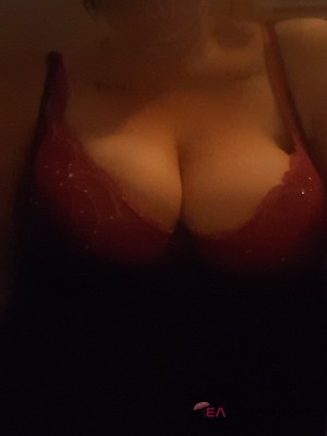 Kalli Tamworth Escort, Pornstar, Couple, Verified Adult Service Provider, Companion in Australia | 2