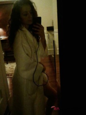 Holly Minneapolis, Minnesota Escort, , Verified Adult Service Provider, Companion in United States