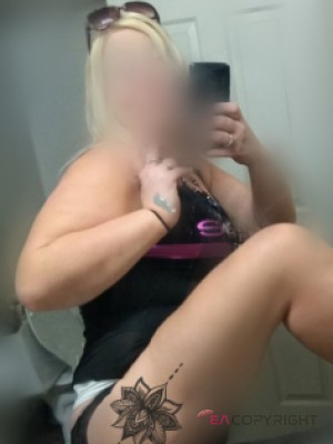 Naomicita Everett, Washington Escort, Pornstar, BDSM, Verified Adult Service Provider, Companion in United States