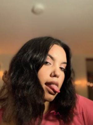 JuliM3 Boston, Massachusetts Escort, Pornstar, Couple, Massage, Verified Adult Service Provider, Companion in United States