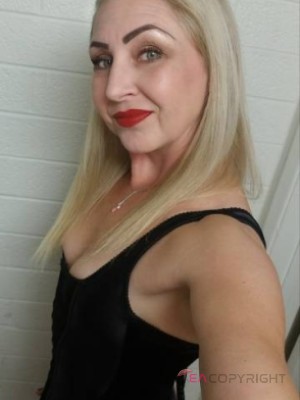 Model Hooker Tempe