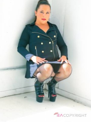 IzzyManelli Corona, California Escort, , Verified Adult Service Provider, Companion in United States