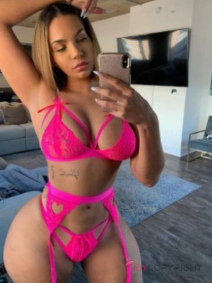 Lizzy26 Riyadh Escort, , Verified Adult Service Provider, Companion in Saudi Arabia