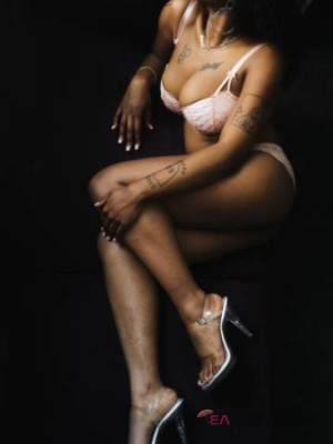 Quinny Indianapolis, Indiana Escort, , Verified Adult Service Provider, Companion in United States
