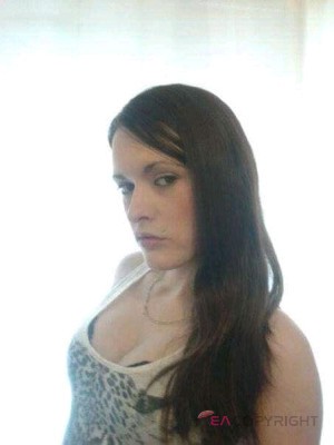 Small and Sexy Brunette - escort from Sheffield 7