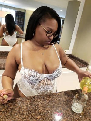 Escort-ads.com | Profile picture for escort Darlene052